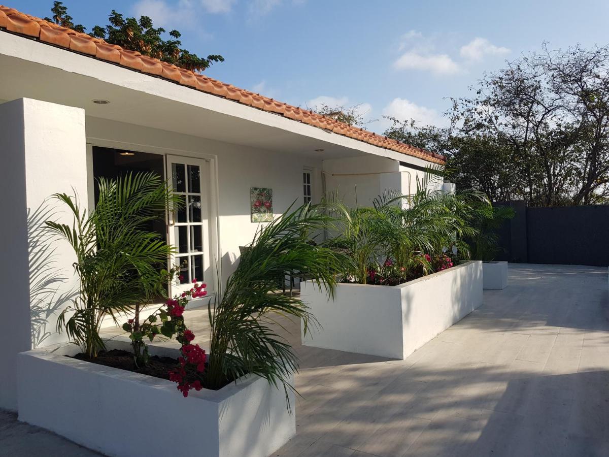 4-Pers Accomodatie Julianadorp, Curacao Willemstad Buitenkant foto